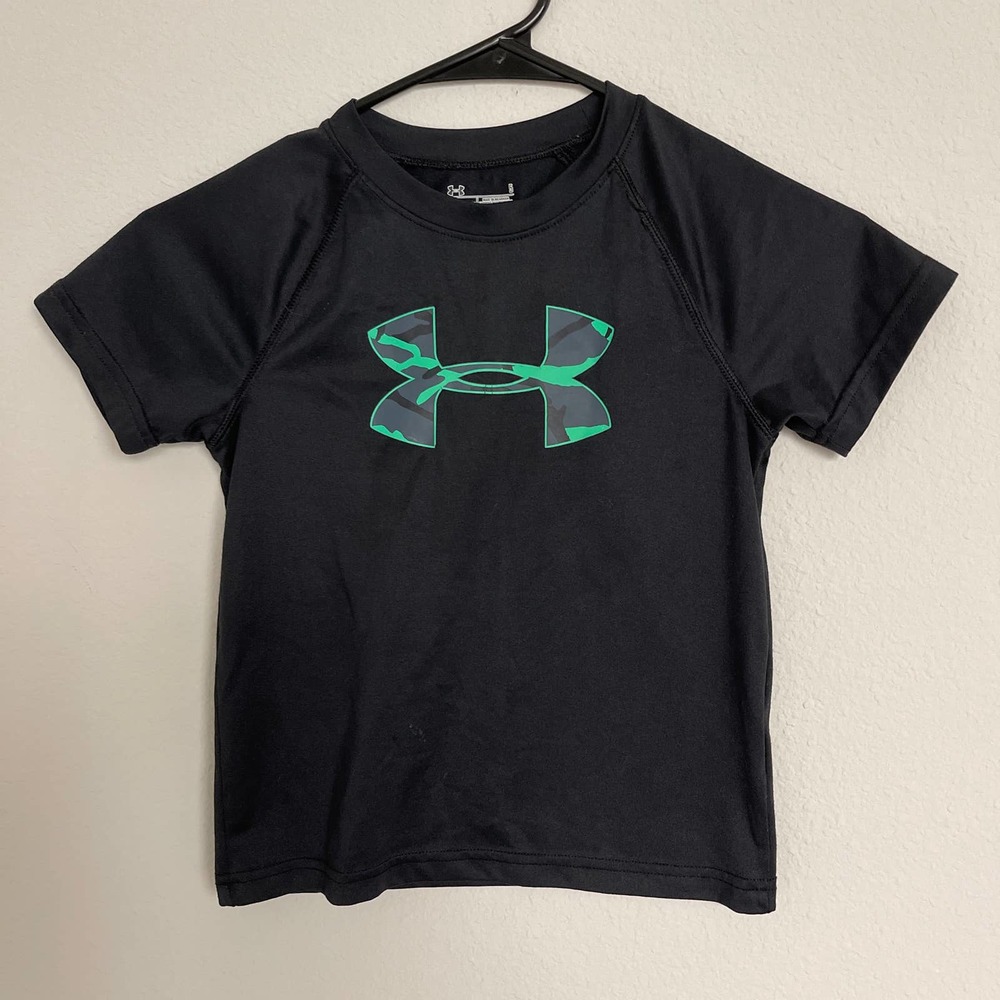 Under Armour Heatgear T-shirt Kids Sz 5 pre-owned